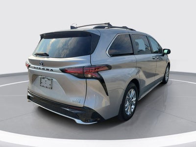 2021 Toyota Sienna XSE 7 Passenger