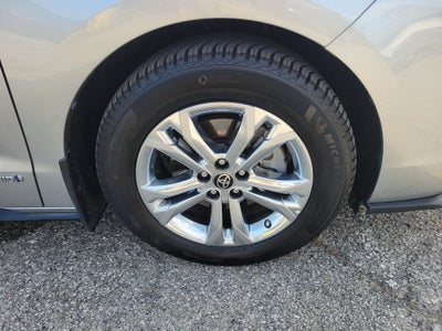 2021 Toyota Sienna XSE 7 Passenger