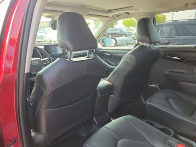 2020 Toyota Highlander Hybrid XLE