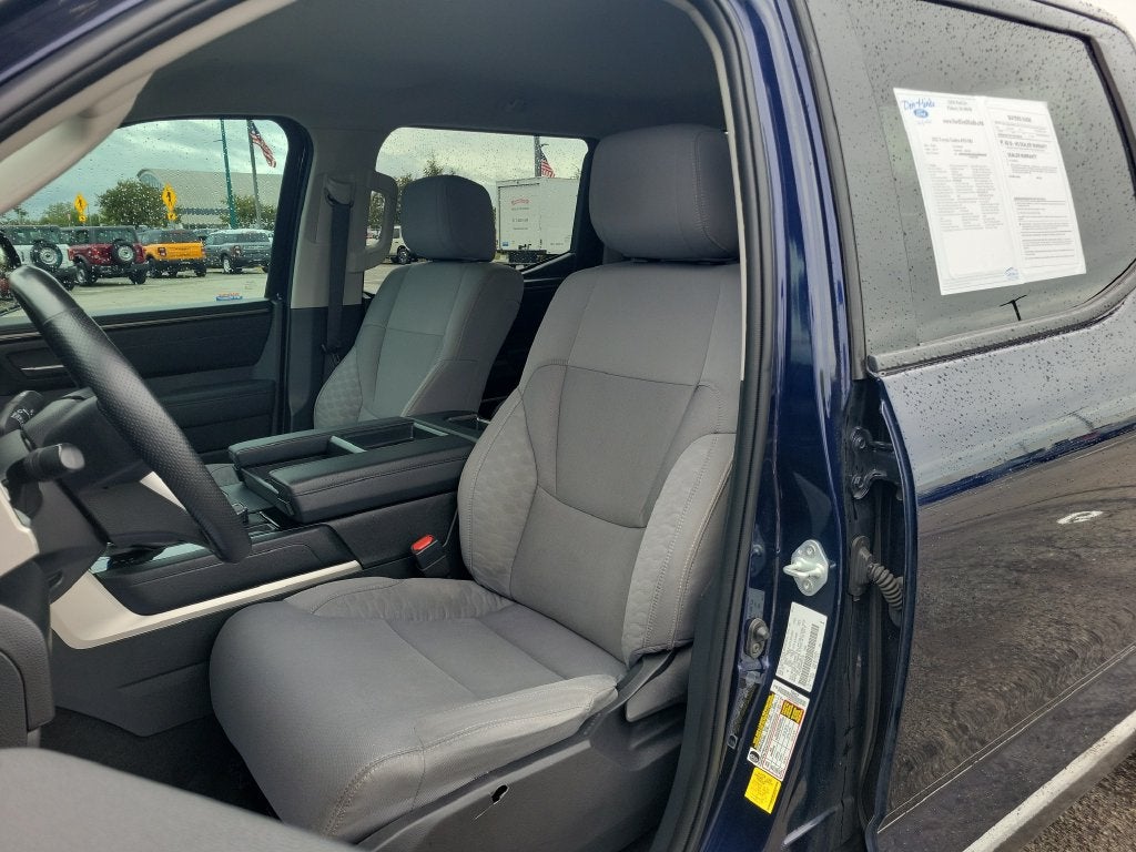 2022 Toyota Tundra SR5