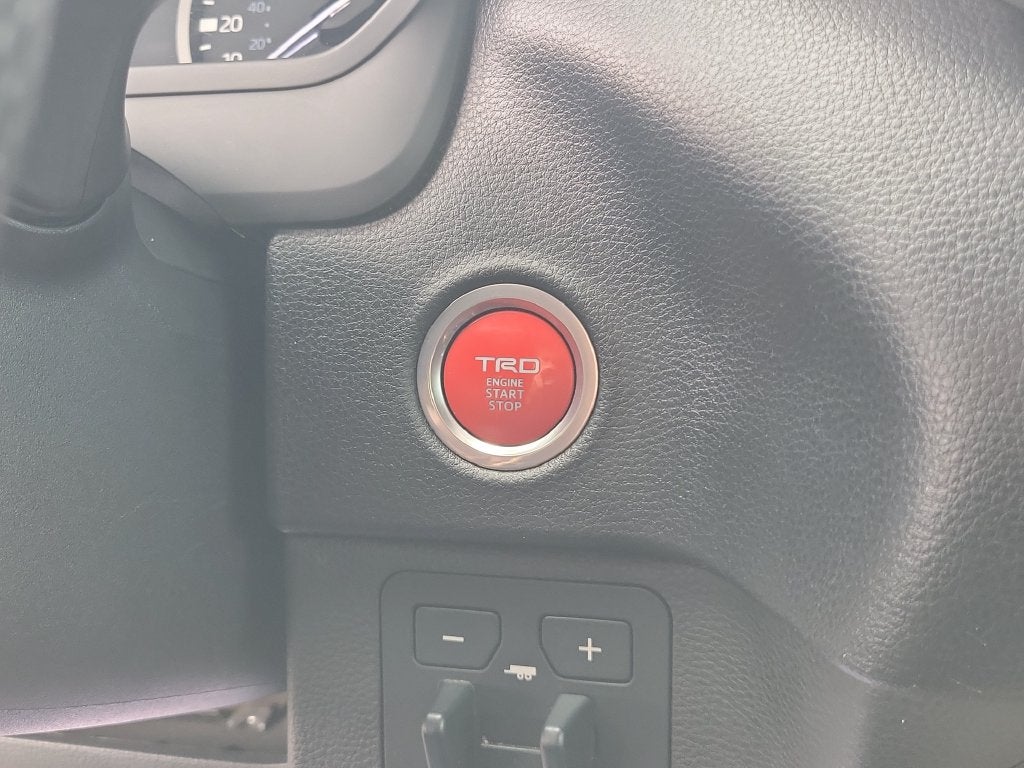 2022 Toyota Tundra SR5