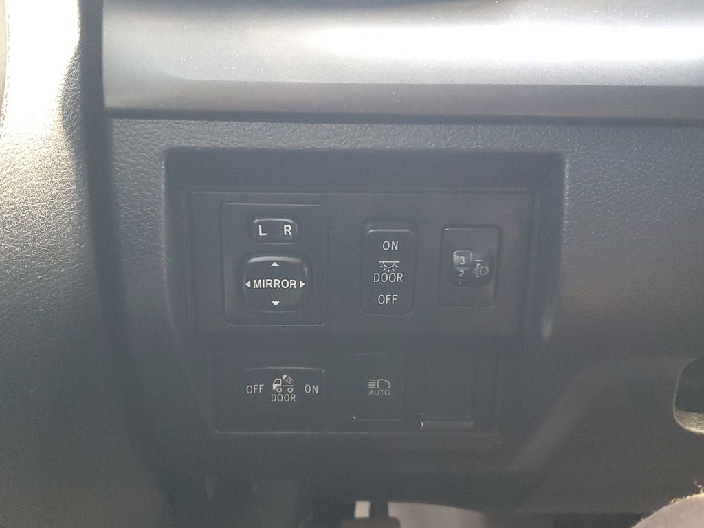 2018 Toyota Tundra Base