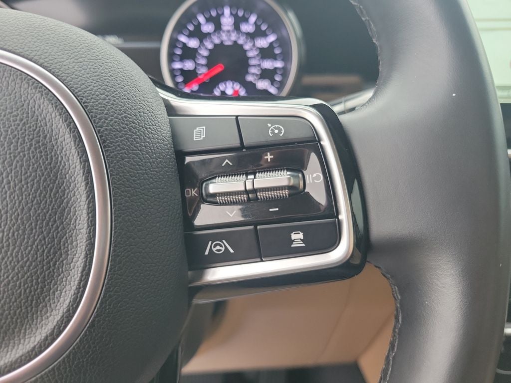 2024 Kia Carnival EX