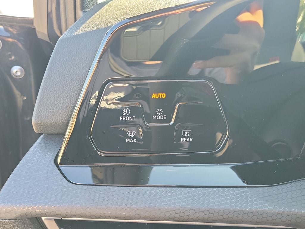 2023 Volkswagen Golf GTI 2.0T SE